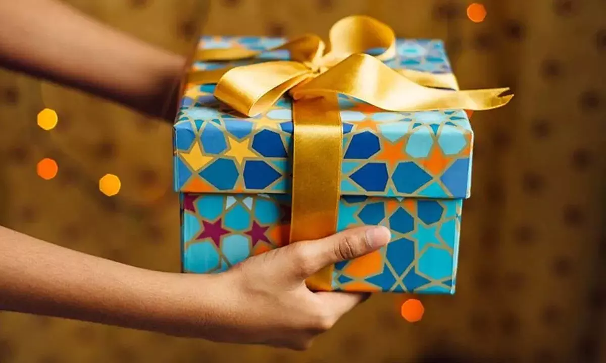 Eidi Gifts for Your Partner That Feel Like a Warm Hug Eidi Gifts for Your Partner That Feel Like a Warm Hug